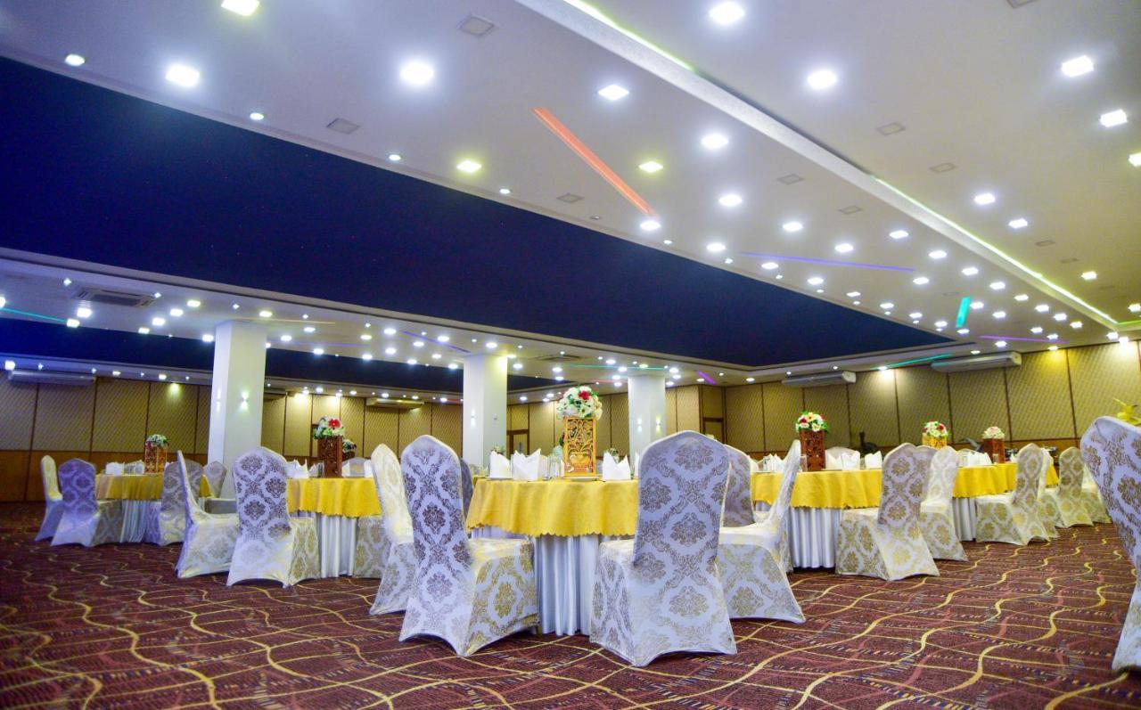 Hotel Blue Sky Kurunegala Ngoại thất bức ảnh